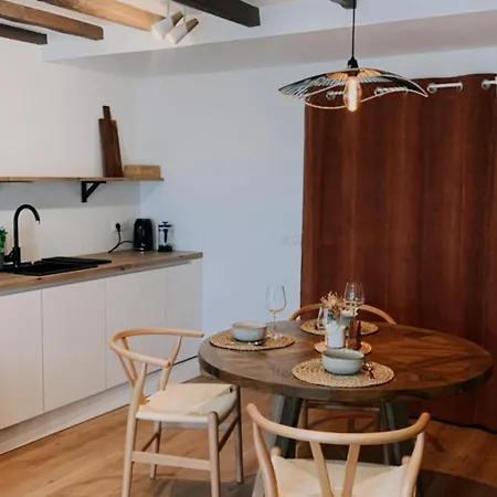 Mauresque - Cozy 5 Min Walk To Apartment